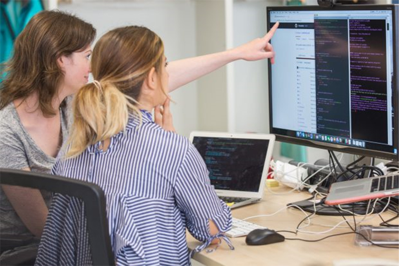 who can attend mern stack training