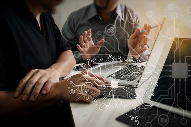 Who can enroll in Machine Learning Training