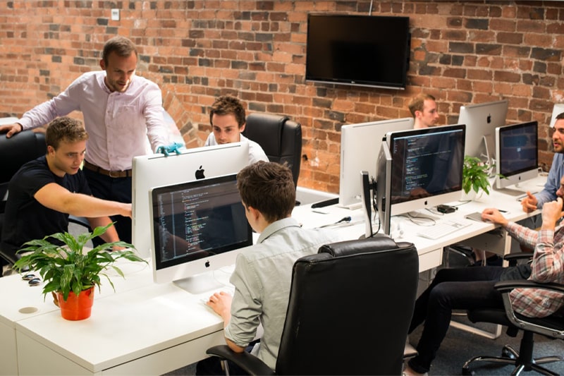 Why-join-MERN-Stack-Training-at-SynergisticIT-min