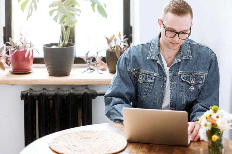 What are the advantages of learning Python from SynergisticIT