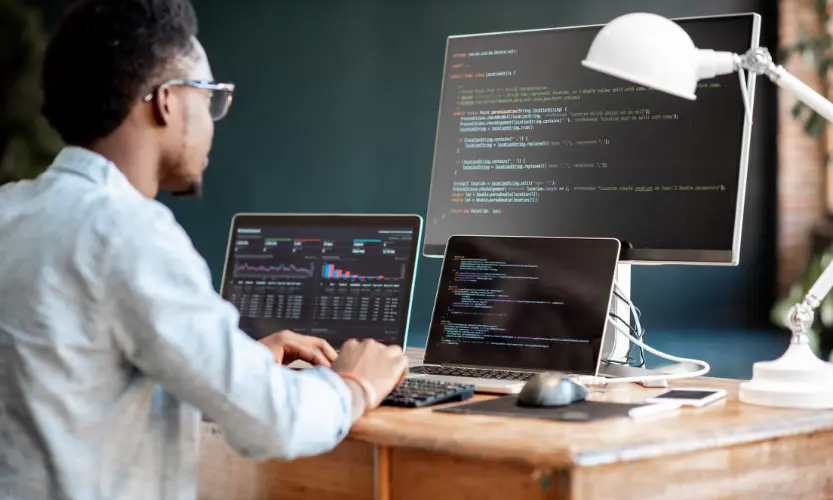 The average salary for a cloud architect is between