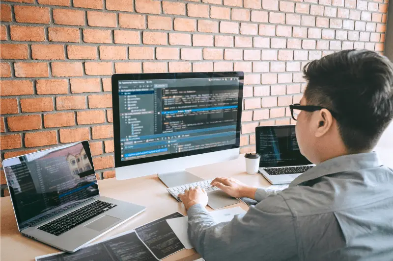 Benefits Of Pursuing Training at SynergisticIT