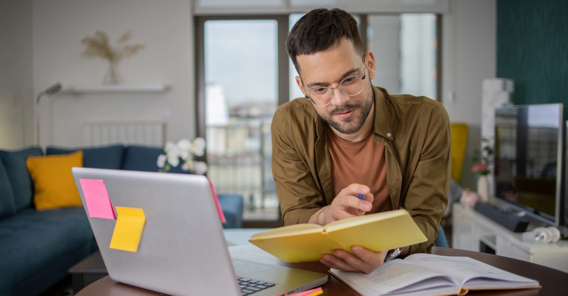 Bootcamp, College, or Self-Taught Comparing Learning Paths for Career Changers in Tech